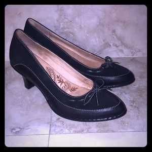 Sofft Black Suede and Leather Pump Size 6.5